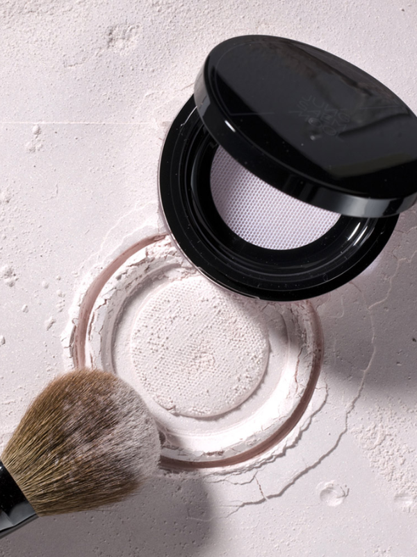 JUNG SAEM MOOL Essential Powder Illuminator Luminous Glow 10g