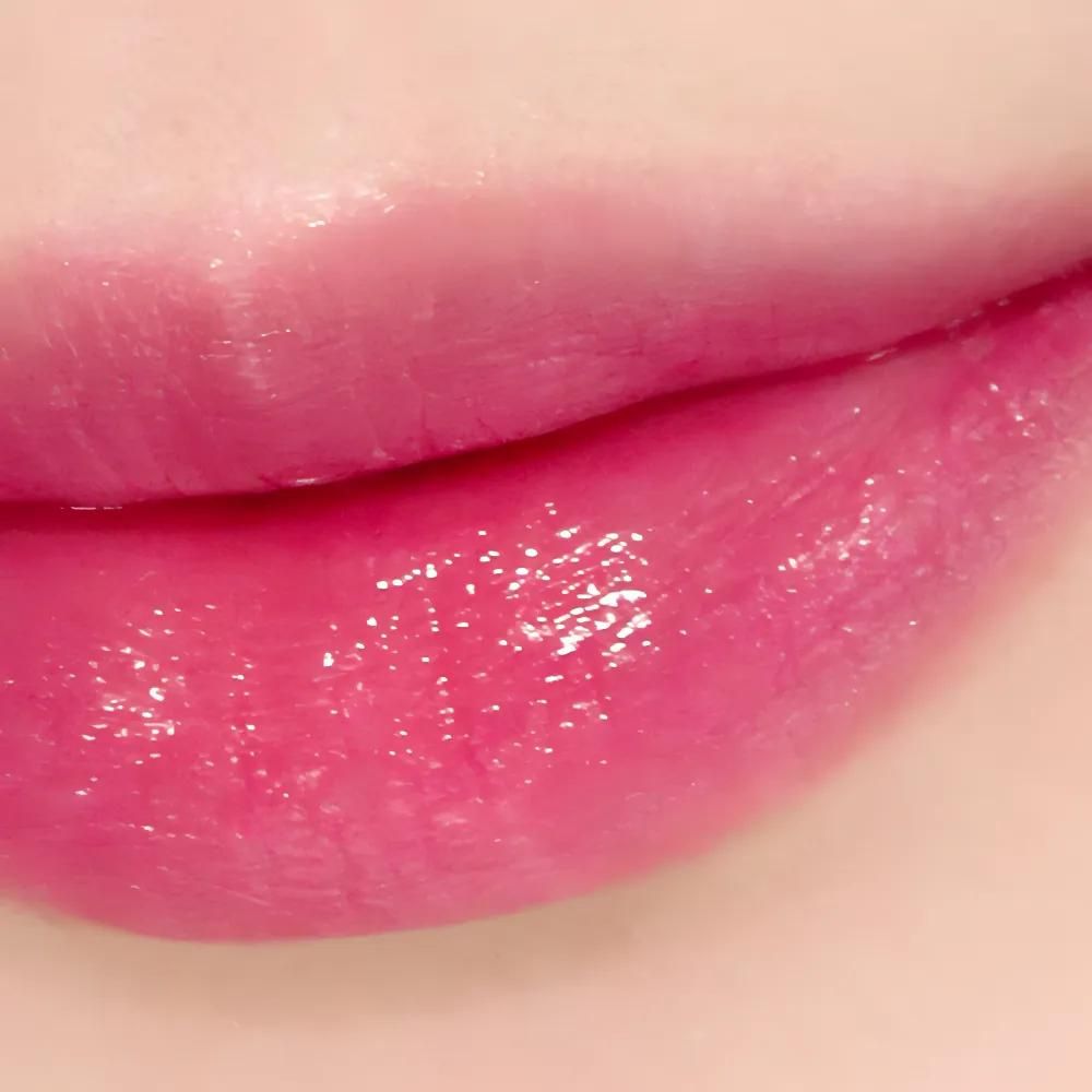 CLIO Essential Lipcheek Tap 4.5g (6 colors to choose) MAKEUP, Lips, Lip Balm