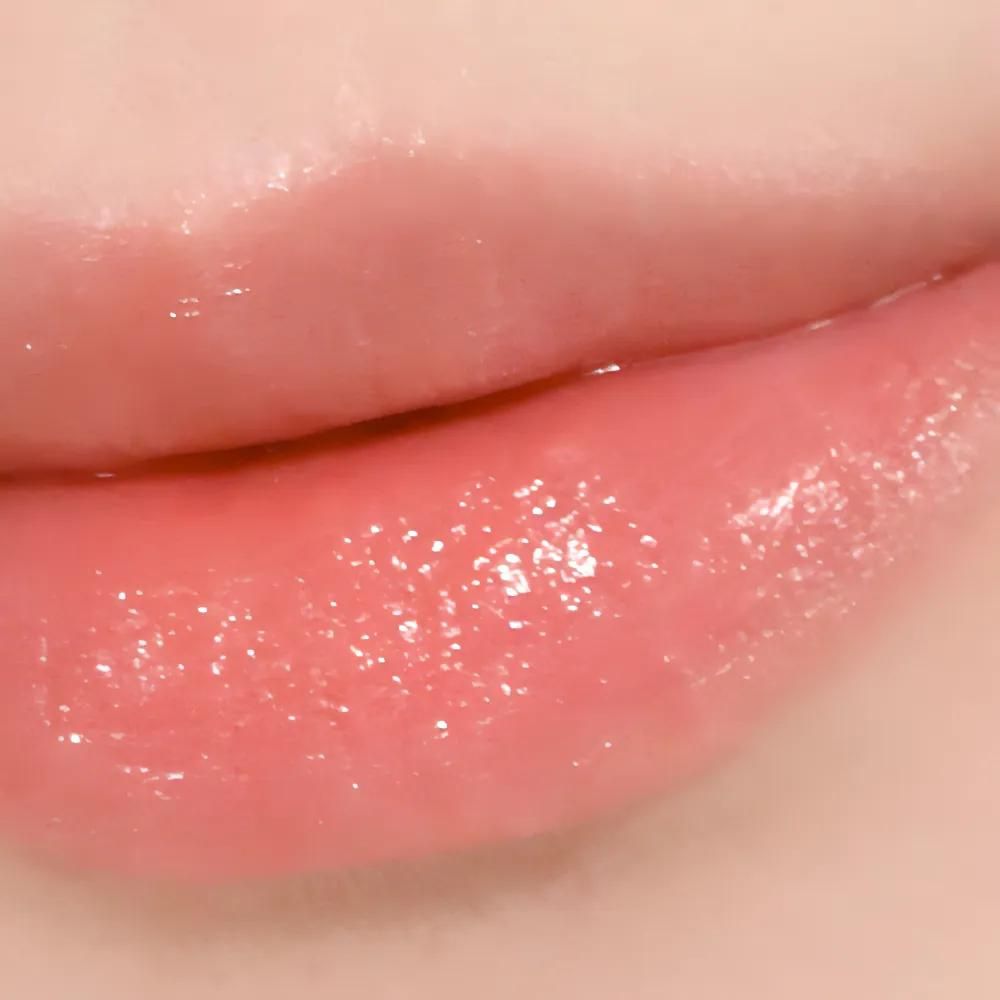 CLIO Essential Lipcheek Tap 4.5g (6 colors to choose) MAKEUP, Lips, Lip Balm