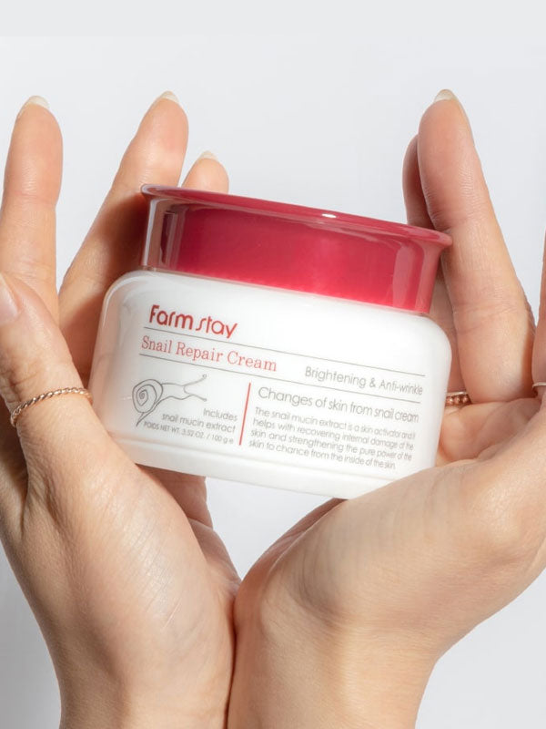 Farm Stay Snail Repair Cream Snail essence Hydrating 100g SKIN CARE, Treatments, Serum & Essence, Korean skincare, Snail Mucin Cream, Hydrating facial cream, Niacinamide skincare, Skin barrier support, Dewy skin, Farm Stay