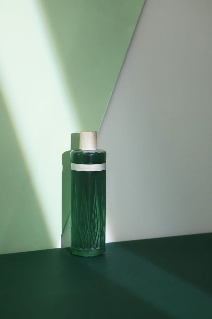 ONSENSOU Hot Spring Algae Essence Scalp Care Shampoo 300ml - Mild