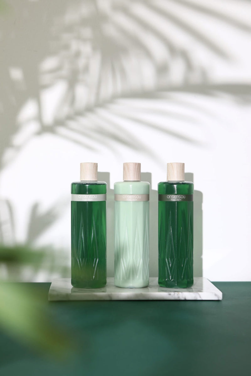 ONSENSOU Hot Spring Algae Essence Scalp Care Shampoo 300ml - Mild - OCEANBUY.ca